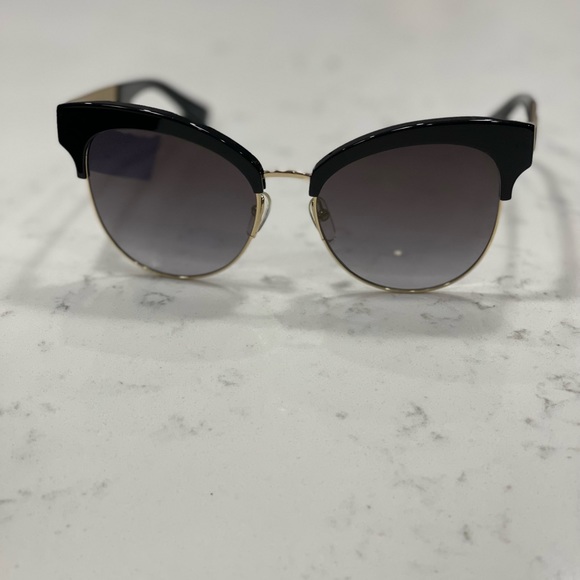 🕶☀️Brand NEW Moschino Sunglasses - Picture 3 of 5